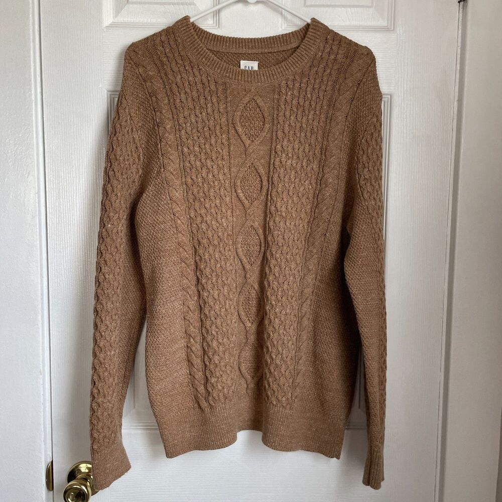 Gap tan cableknit crewneck sweater